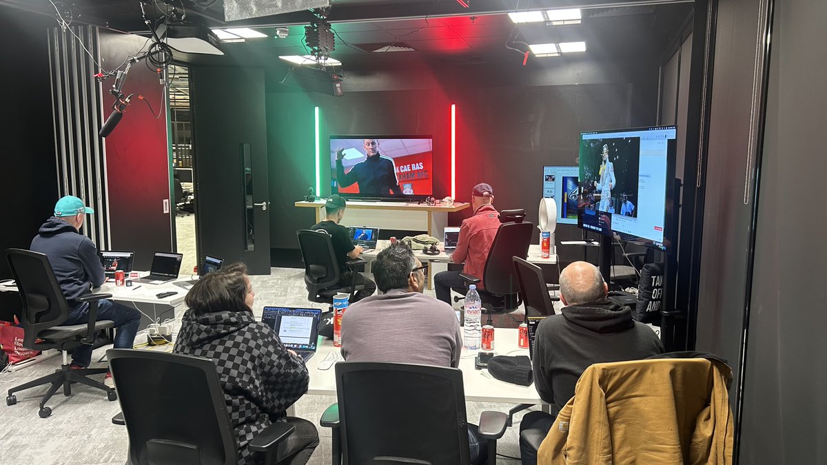 Team Lewis hard at work right now in one of three international studios monitoring Superbowl for best digital content. Tonight they will follow-the-sun with the US and Europe overlapping into Asia.#SBLIX #SuperBowlLIX #SuperBowlSunday #ChiefsVsEagle