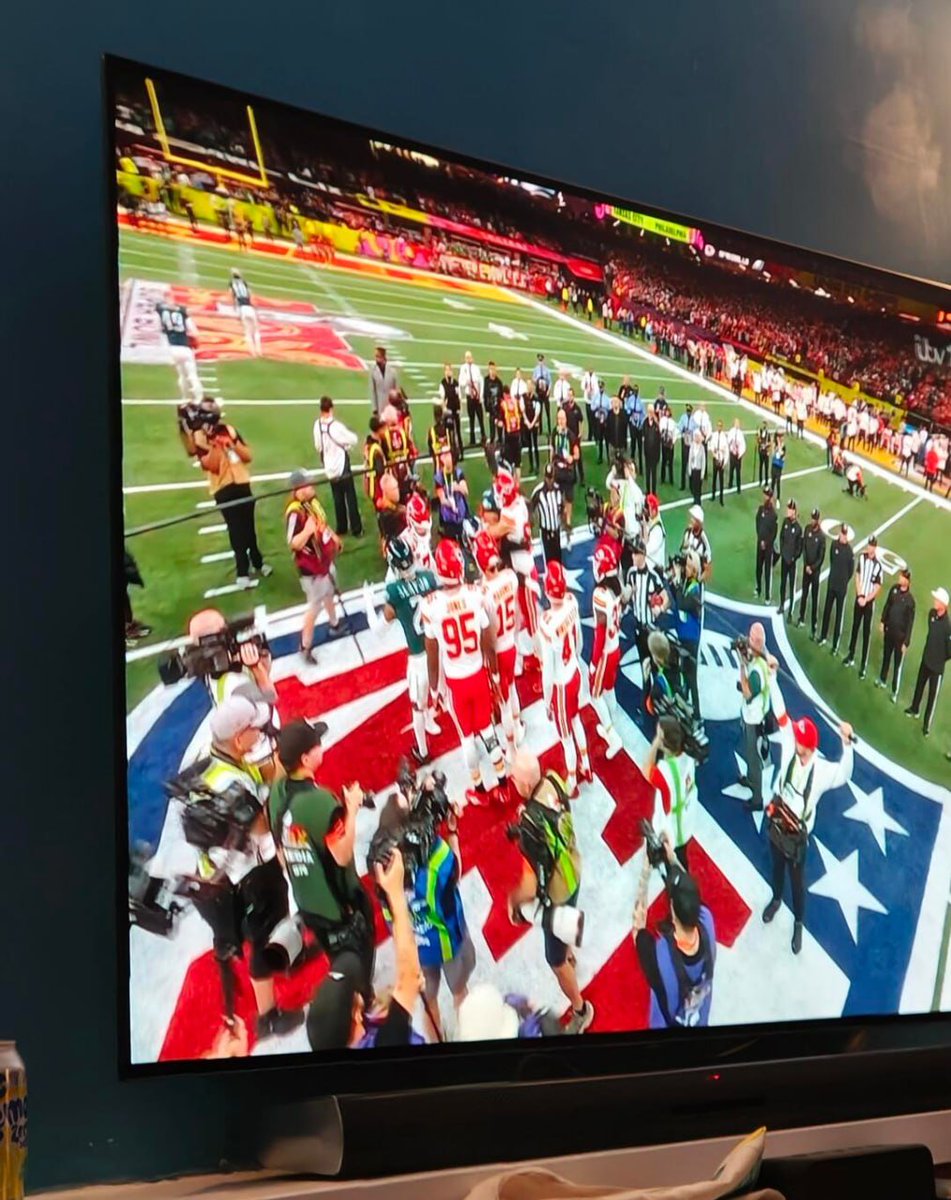 On the green field, there is the most passionate pursuit of victory, and it is the best embodiment of team spirit and perseverance. 💪#Exciting