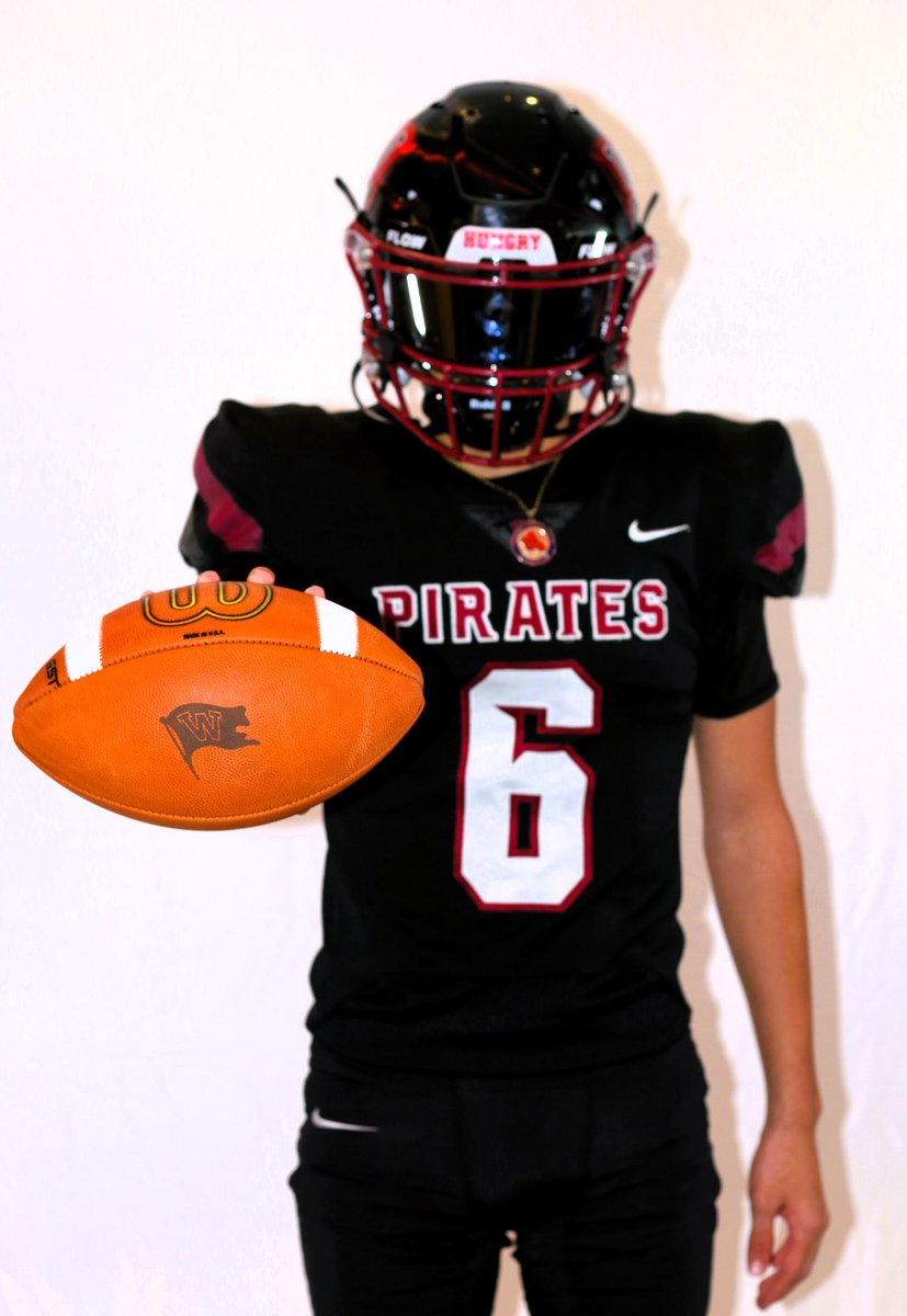 CHASESENAS6's tweet photo. Truly blessed to visit the campus of Whitworth University this weekend while both embracing and experiencing the culture of such an amazing program. A big mahalo to @Coach__Shaw &amp; Coach @Hong_808. 🏴‍☠️

@coachsandberg @WhitworthFB https://t.co/TQsOMnciu7