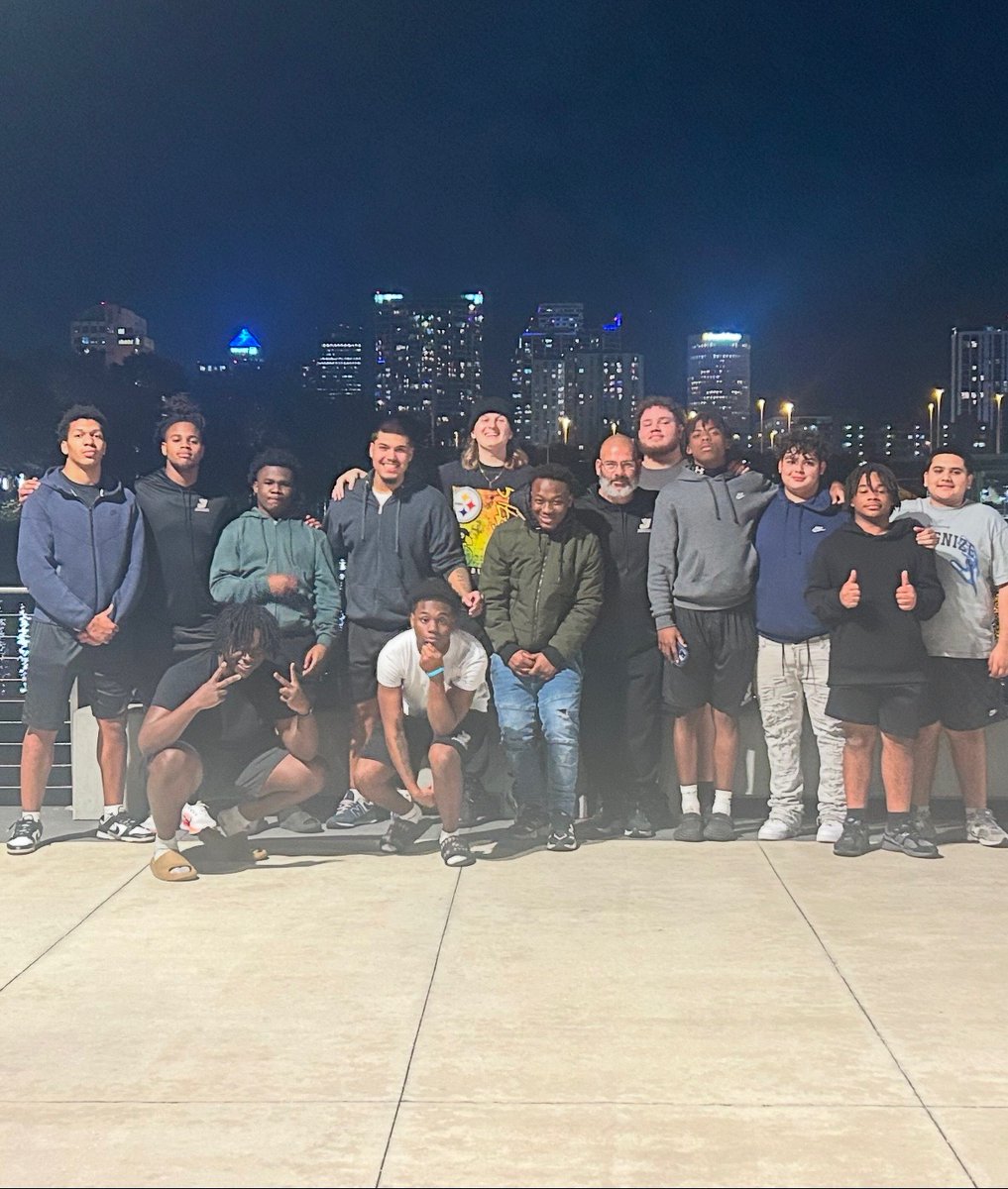 Antonio Delacruz (@antonio_dcruz25) on Twitter photo What a pleasure to give back to the Tampa community alongside my teammates and family! Grateful for the opportunity to make a difference. ππ½π‘ #Tampa #Community #GivingBack <a href="/jeremy_23j/">Jeremy Johnson jr</a> <a href="/RonnellDubose_5/">Ronnell Dubose</a> <a href="/AlejandroCjhs/">Alejandro Cuellar</a> <a href="/jcunningham_11/">Jack Cunningham</a> <a href="/JBOYS_FOOTBALL/">Jefferson Football</a> <a href="/JBOYS_FOOTBALL/">Jefferson Football</a> <a href="/gunn17_/">Chauncey gunn</a> What a pleasure to give back to the Tampa community alongside my teammates and family! Grateful for the opportunity to make a difference. ππ½π‘ #Tampa #Community #GivingBack <a href="/jeremy_23j/">Jeremy Johnson jr</a> <a href="/RonnellDubose_5/">Ronnell Dubose</a> <a href="/AlejandroCjhs/">Alejandro Cuellar</a> <a href="/jcunningham_11/">Jack Cunningham</a> <a href="/JBOYS_FOOTBALL/">Jefferson Football</a> <a href="/JBOYS_FOOTBALL/">Jefferson Football</a> <a href="/gunn17_/">Chauncey gunn</a>