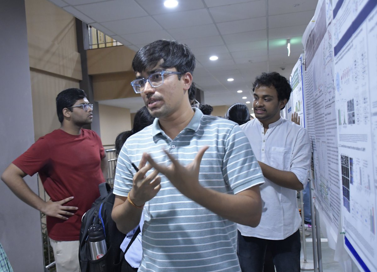 iHrithik27's tweet image. Very Happy to share our latest research and receive my FIRST Best Poster Prize at the 5th Frontier Symposium in Biology. Grateful to my PI @SandhyaGansan for her immense guidance. And thanks to the organizers for curating an incredible scientific feast! 
@SandhyaLab @bio_iisertvm