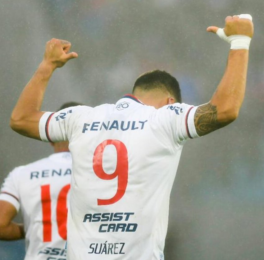 Che <a href="/LuisSuarez9/">Luis Suárez</a>, sabés hace cuántos partidos que la gallina no nos gana?

-