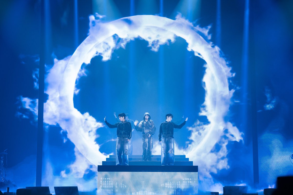 SMTOWNGLOBAL's tweet photo. 샤이니 민호, 첫 솔로 아시아 투어 순항! 일본 콘서트도 성공적 마무리
에너제틱한 매력+뜨거운 에너지에 현지 팬 완벽 매료! 다음 목적지는 마카오

https://t.co/lzy23K6YQY

#MINHO #민호 
#SHINee #샤이니 
#2025MINHOCONCERT #MEANOFMYFIRST_JAPAN 
#민오브마이퍼스트 #민호마이퍼스트 https://t.co/KJdR7L92iS
