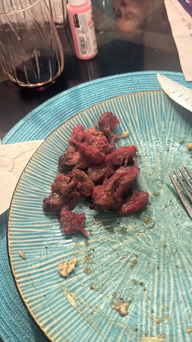 HyperBlue162SS's tweet photo. @Costco thanks for the filet with connective tissue woven throughout the entire cut. Won't be buying steaks from you again.  What you see here is what was inedible.

Your SOP is to slap a label over the dogshit filet and call it a day. I'm on to you.

#meat #costco #beef https://t.co/VT2zegFEgU