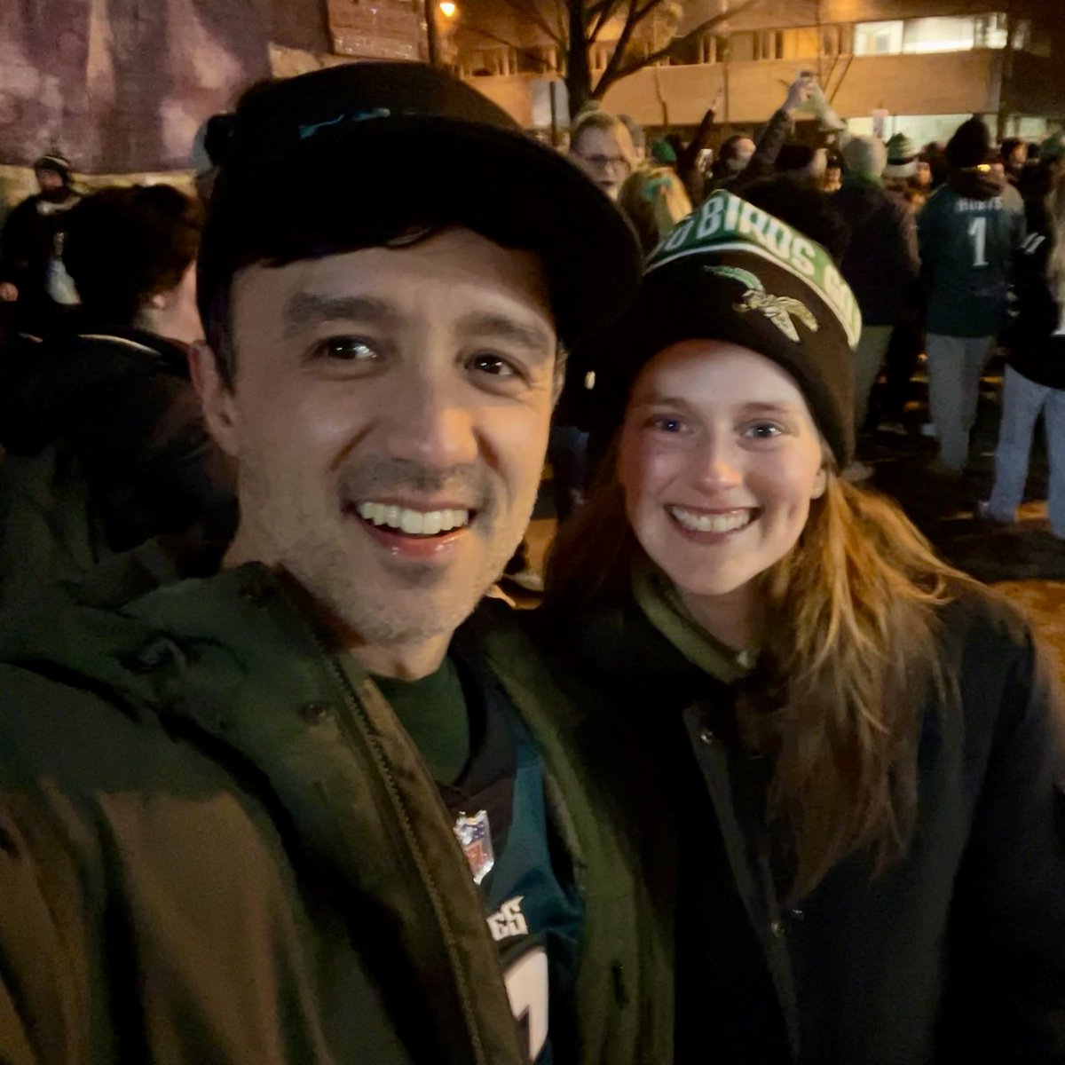 WillforPA's tweet image. LETS GO BIRDS!!!! WORLD CHAMPS!!!!
So much love in Philly tonight 🎉🎉🦅🦅💚💚
#flyeaglesfly