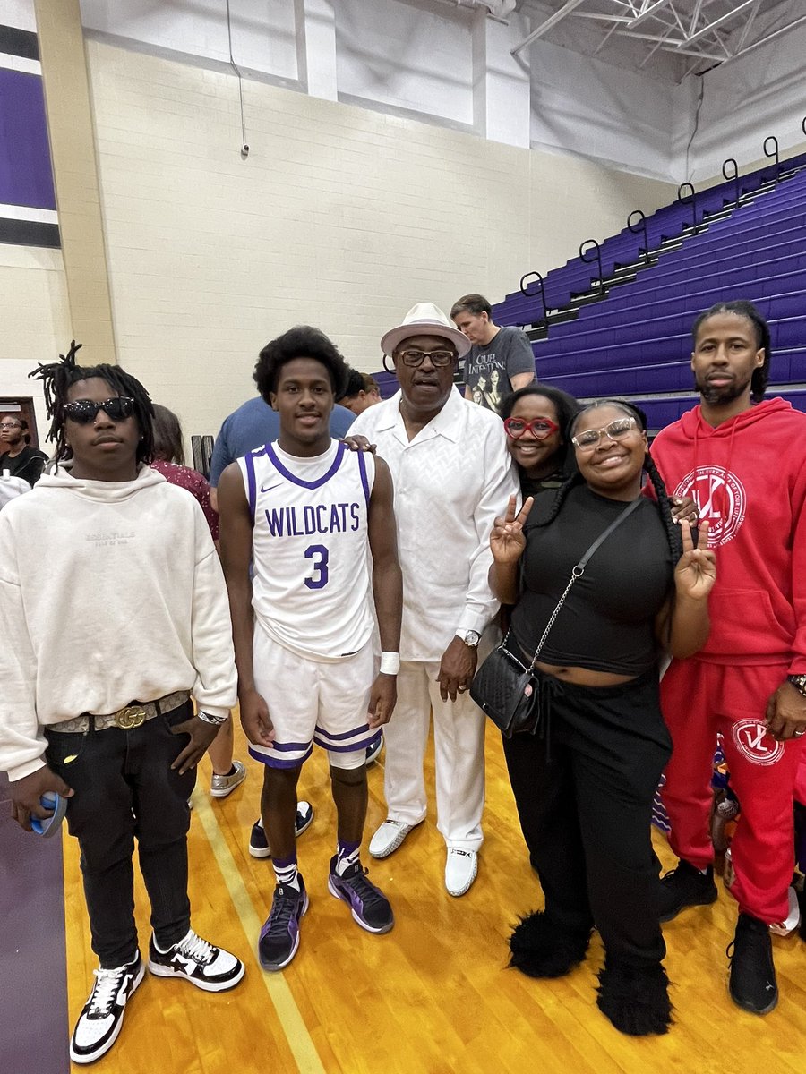 Senior Night bigger than basketball bigger than just being a athlete💜