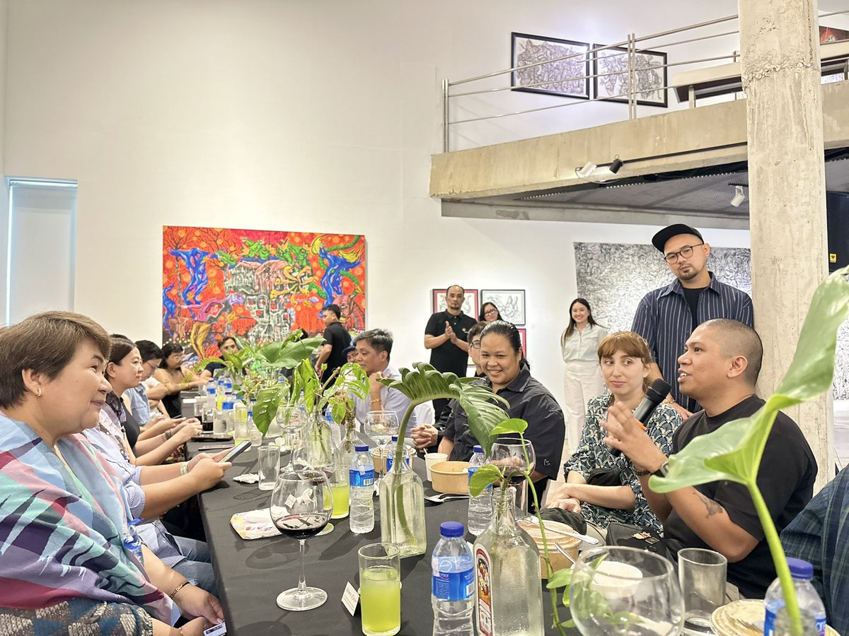 LotusPostrado's tweet image. We are at this amazing art space -Orange Project in Bacolod. Conversations going on with artists and creatives are on possibilities and challenges around meaningful space for creative industries @phBritish