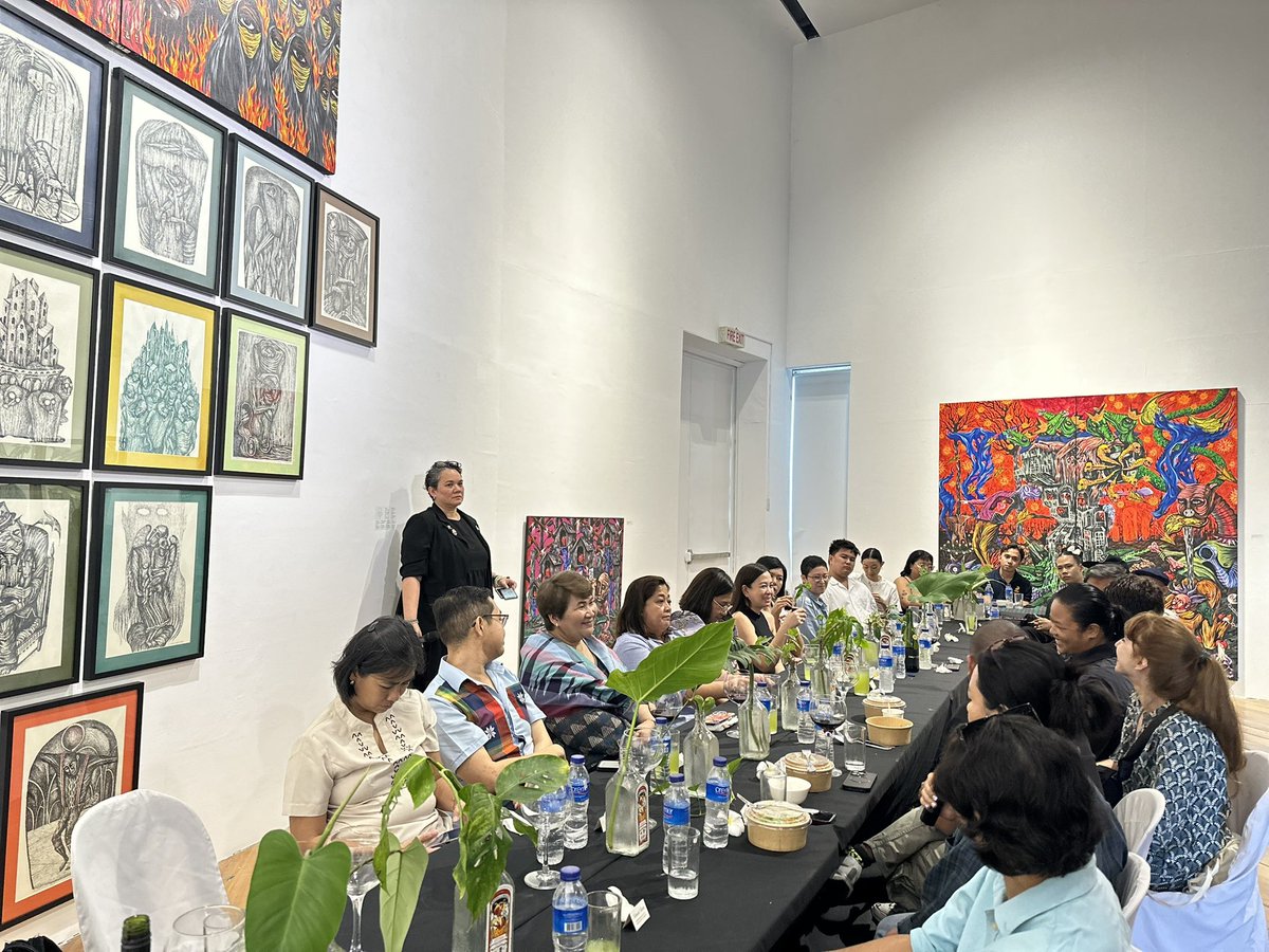 LotusPostrado's tweet image. We are at this amazing art space -Orange Project in Bacolod. Conversations going on with artists and creatives are on possibilities and challenges around meaningful space for creative industries @phBritish