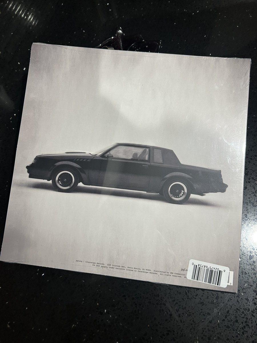 mandomerk's tweet photo. It’s gon be a sweet love @kendricklamar  #whitevinyl #vinylrecords #kungfukenny https://t.co/63SMin8XRQ