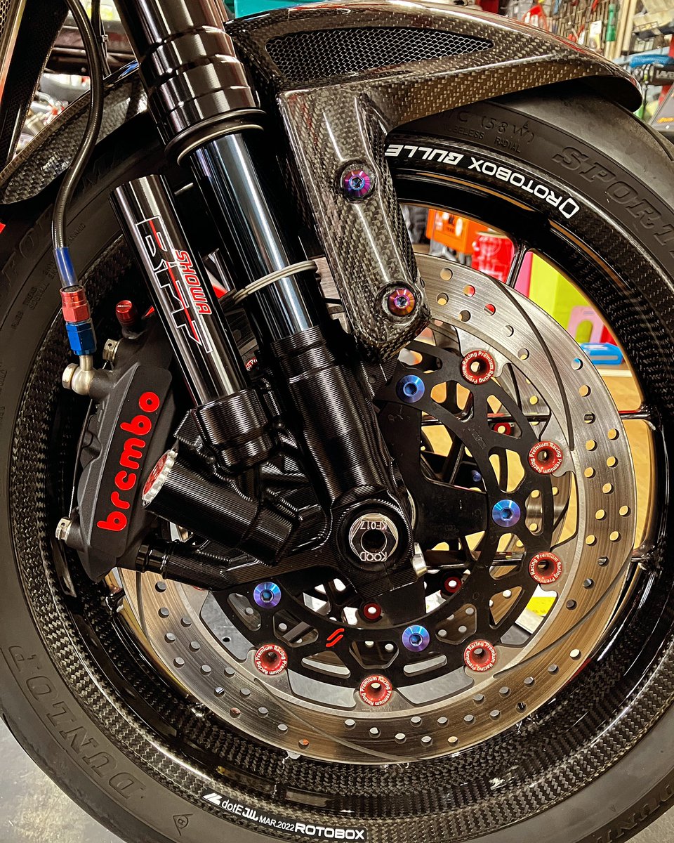 piwasaki's tweet image. 豪華過ぎる足回り✨

#advantagejapan #showa #rotobox #brembo #sunstar_motorcycle #z900rs #z900rsカスタム #バイクライフ #バイクが好きだ #バイク好きな人と繋がりたい #バイク用品店 #四国 #パーツランドイワサキ