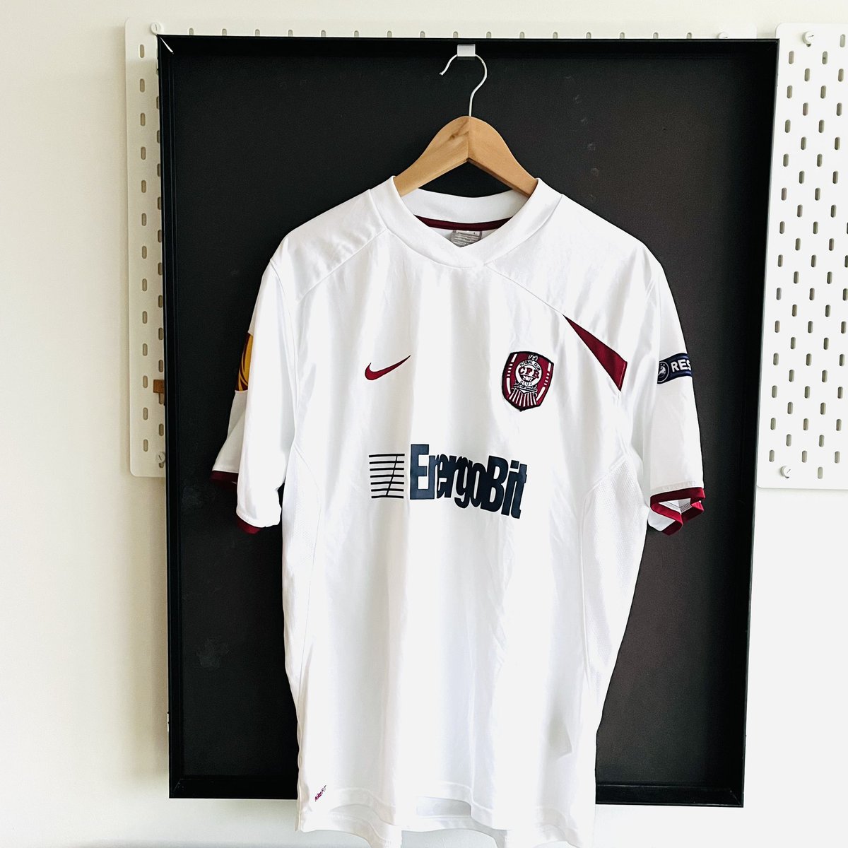 Matchwornfanat1's tweet photo. 🇷🇴 CFR Cluj
#matchissued Dani
#europaleague 2009/10, used against FK Sarajevo or Copenhagen
#CFRCluj https://t.co/nYDu5E0NrL