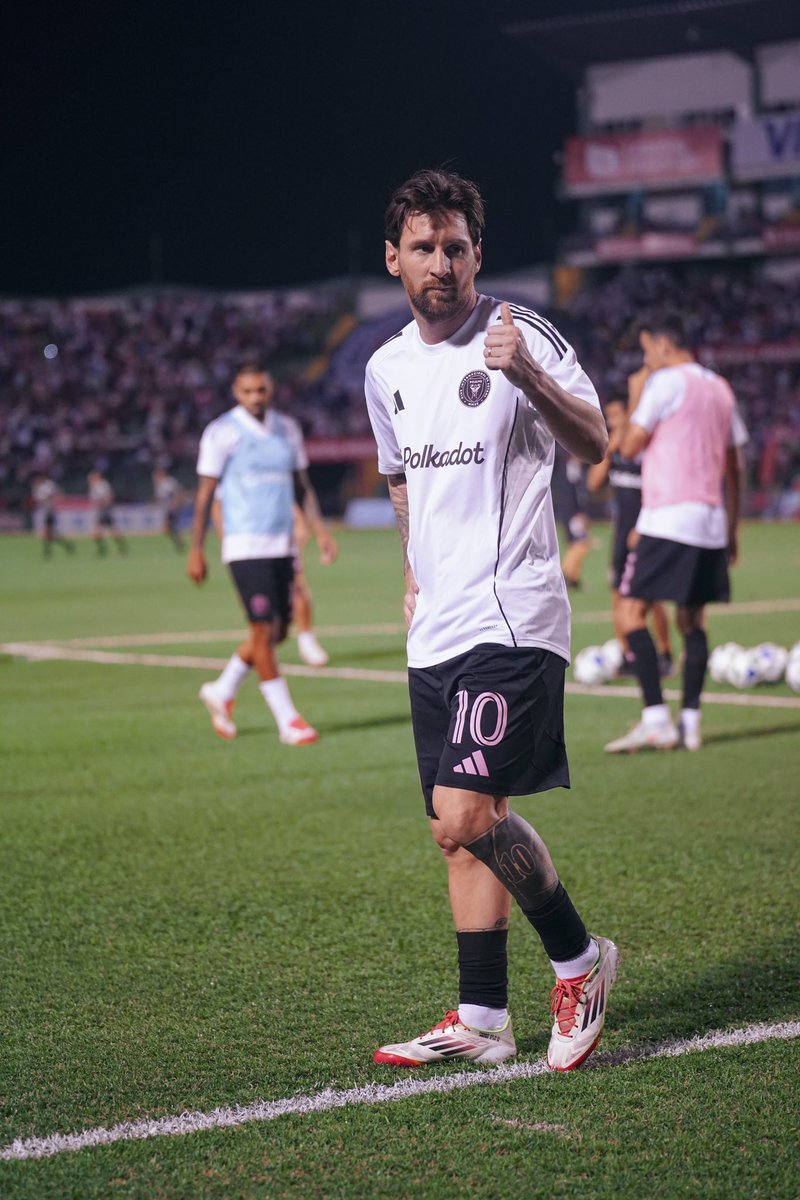paveaas's tweet photo. Siendo parte de la historia 📸🐐 https://t.co/pv4Obl9Vv0