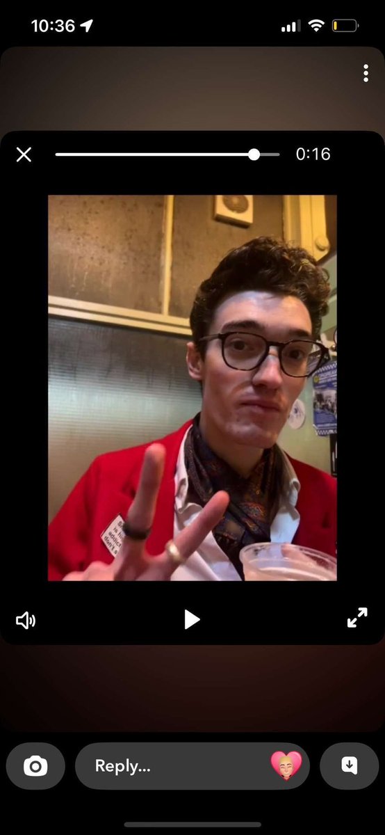 NoContextCastles tweet media