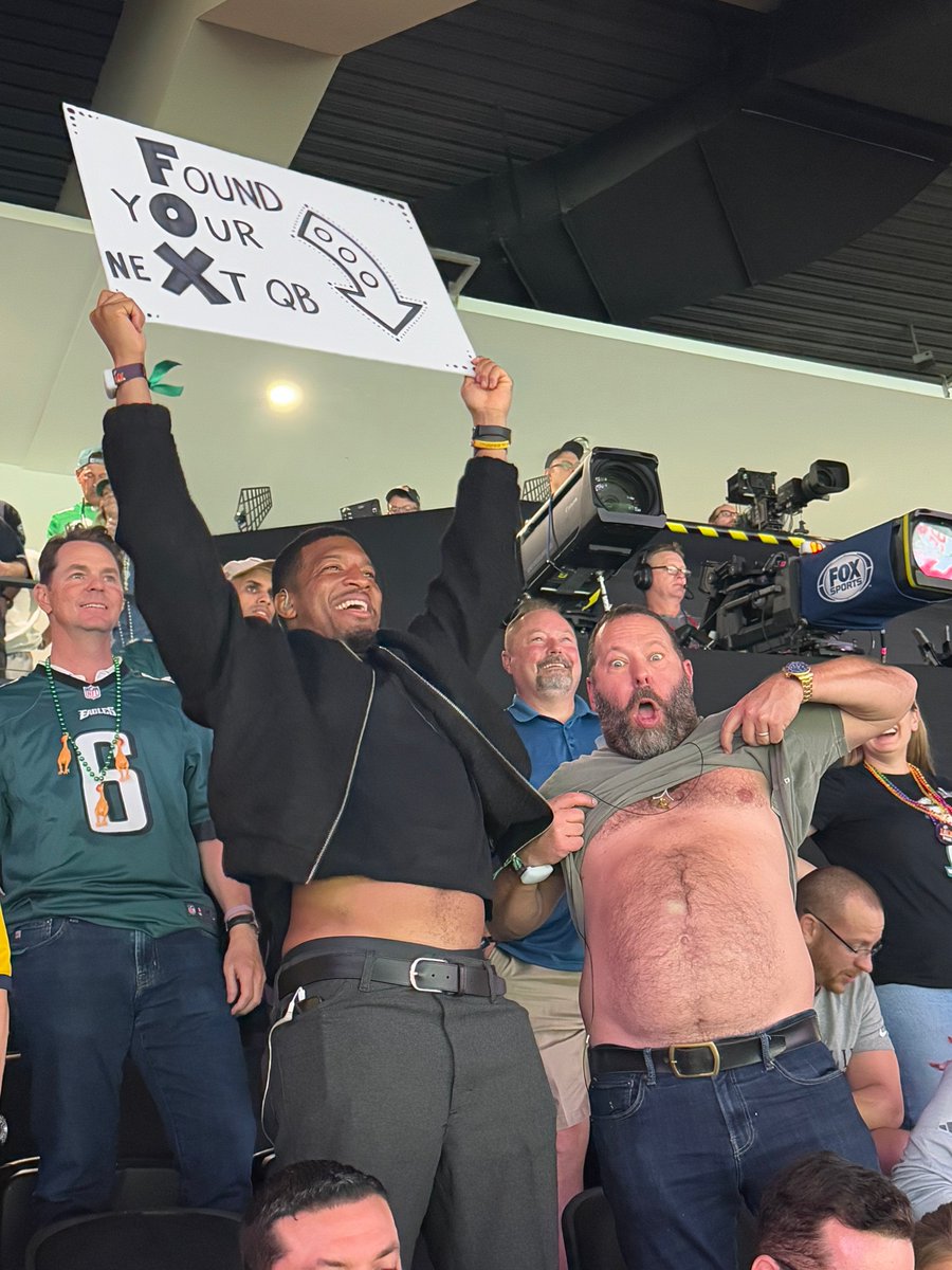 DraftKings's tweet photo. Jameis Winston (and Bert Kreischer) are pushing hard to find Jameis a new home 🤣

(h/t @NFLonFOX) https://t.co/PZwWh0oJk6