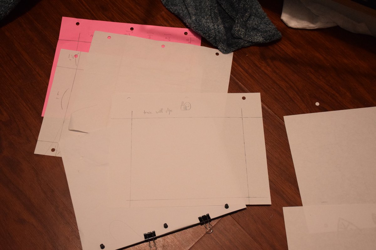 BennyNotCool's tweet photo. I did something I thought was cool and I want to share it with you guys (nobody)

In this thread I will show you the setup I've made to animate stuff on paper https://t.co/lZbjLmoA6f