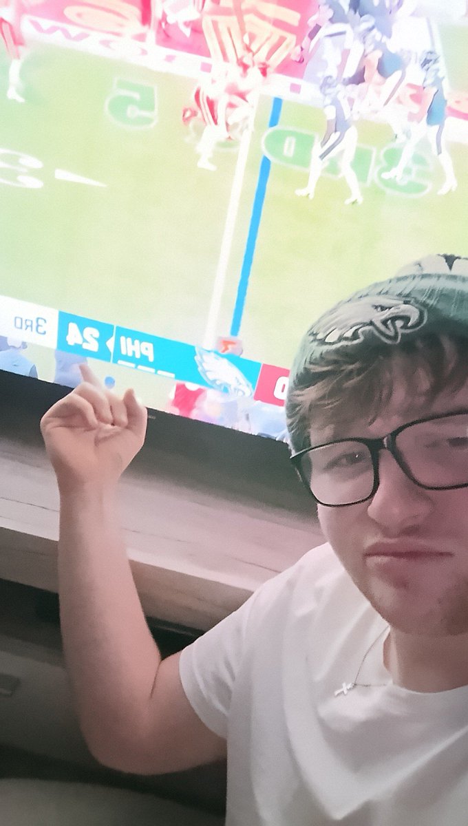 bnjmn_frk tweet media