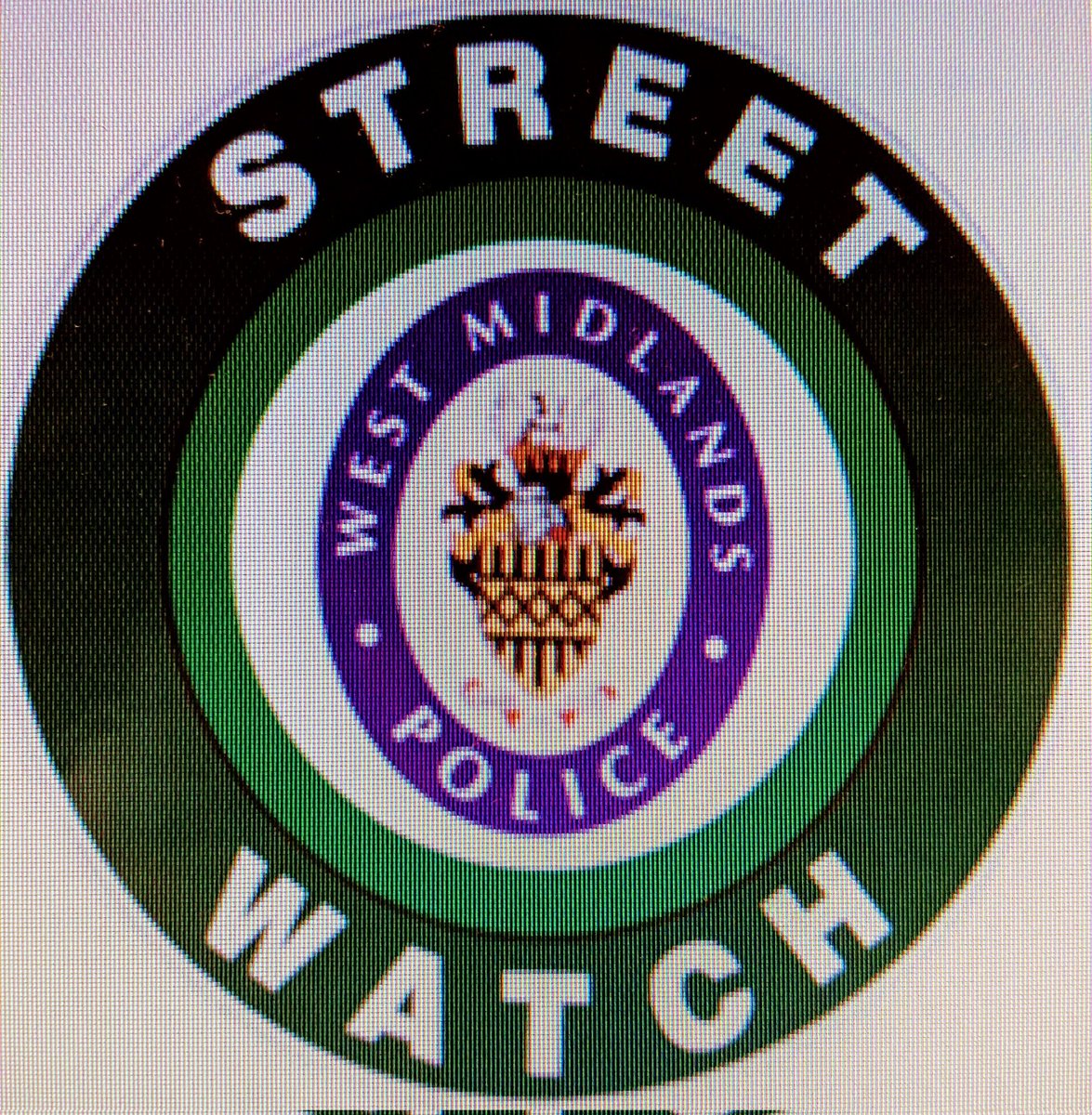 We all try to LOVE where we live, but it's difficult at times with some people showing disregard! 😒
 <a href="/StreetWatchWM/">StreetWatch West Midlands</a>  assisting with some issues. Saturday night, dealing with some ASB and disturbance. Good results after persistence.
<a href="/WinsonGreenWMP/">Winson Green Police</a> <a href="/Marcus4NE/">Marcus Bernasconi</a> <a href="/Ms_SThompson/">Sharon Thompson FIoL 🌹🇰🇳</a>