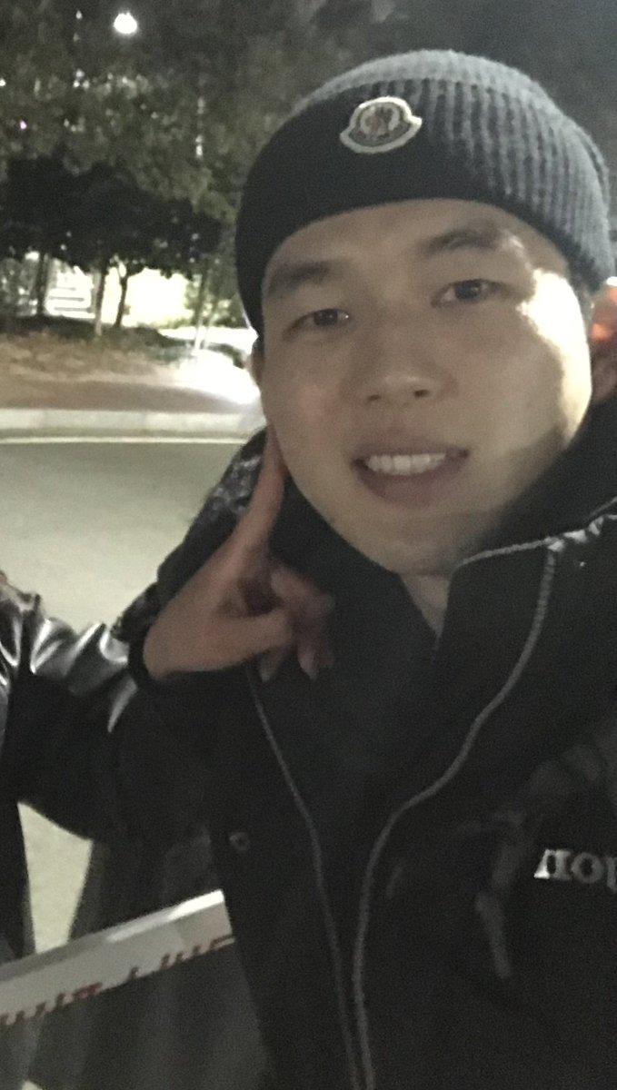 두 tweet media