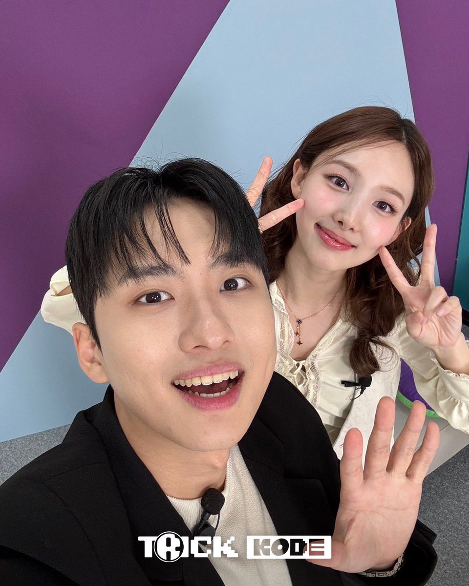 findyourKODE's tweet image. - 2025학년도 트릭코드능력시험 문제지📝✔️-
트릭코드 시청 후, 현재 댓글창에 다음의 문구를 정자로 기재하시오. 

[나연이에게 허수 판독 당한 미미미누]

🔗[EP.10] youtu.be/Rvsi_H73XvQ  

#나연 #NAYEON #미미미누 #MMMN
#TWICE #트와이스
#트릭코드 #TRICKKODE #KODE