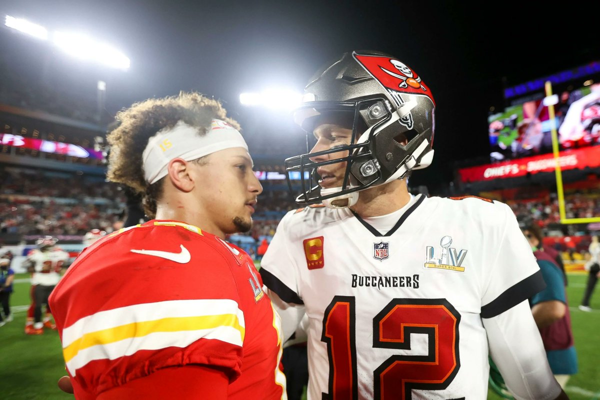 AmeAloMex's tweet image. ¡¡SE ACABÓ!!

Patrick Mahomes es un QB medianamente bueno, pero no lo vuelvan a poner en la misma oración que Tom Brady. El día de hoy terminó ese debate que nunca debió haber existido. GOAT solamente el señor Thomas Edward Patrick Brady, Jr. ¿Va?