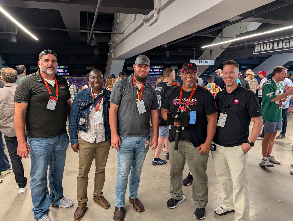 UlfEwaldsson's tweet photo. The @TMobile Technology team never ceases to amaze me! From the prep to the real-time needs, #teammagenta went above and beyond to keep fans, first responders and businesses connected during the country’s biggest live sports event.

🙏to everyone who played a part in serving our https://t.co/VREvzeIMwA