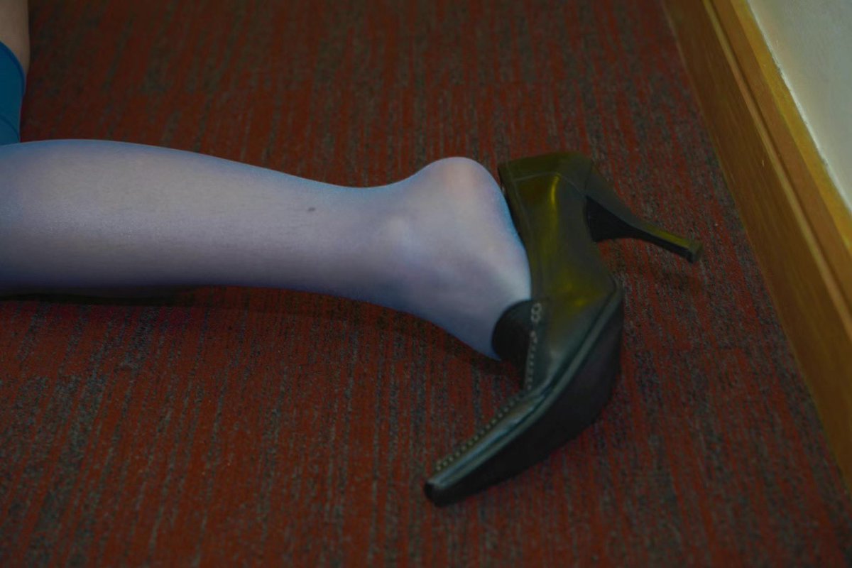 允许部分艺术家先富起来
#四爱 #四爱女s #女s