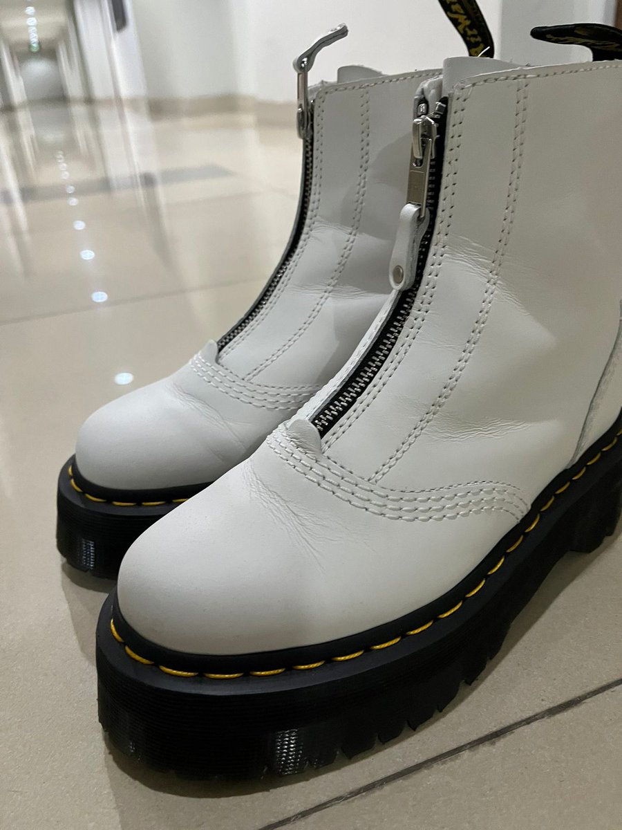 shopee.co.id/product/595529…

Untuk penyuka #docmart Dr. Martens