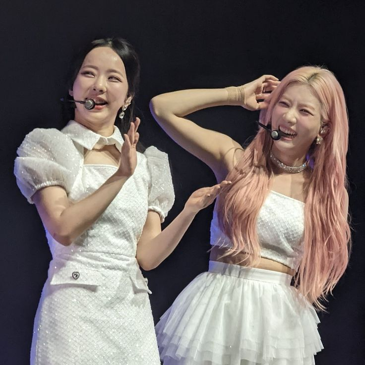 hyunvithinker's tweet photo. #HappyKimLipDay ❤️ https://t.co/DbOt0htvBo