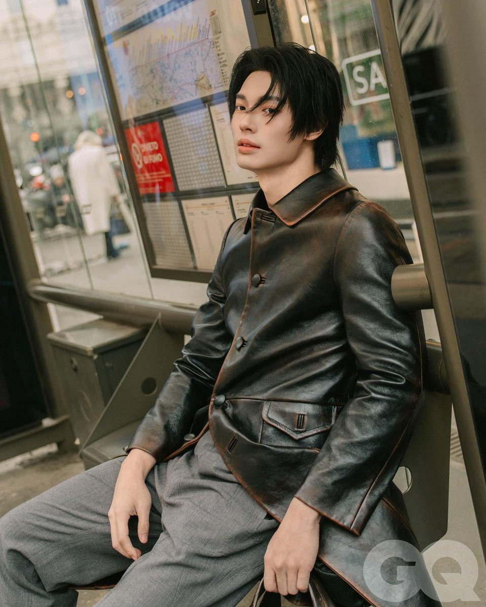 #GQHype สัปดาห์นี้ นั่งคุยกับ #วินเมธวิน <a href="/winmetawin/">Winmetawin</a> ระหว่างช่วงพักการถ่ายแฟชั่นเซ็ตกับพราด้า (Prada) และ GQ ที่เมืองมิลาน ประเทศอิตาลี ตั้งแต่การรีแคปบทบาทในตลอดขวบปีที่ผ่านมา จนถึงบทบาทใหม่กับการนั่งแท่นผู้บริหารธุรกิจ
.
👉 อ่านบทความ gqthailand.com/exclusive/gq-h…
.
ติดตาม GQ Hype