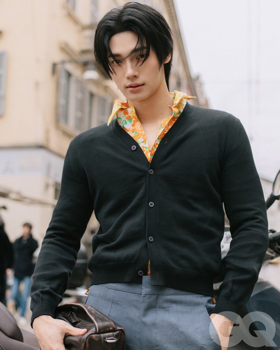 #GQHype สัปดาห์นี้ นั่งคุยกับ #วินเมธวิน <a href="/winmetawin/">Winmetawin</a> ระหว่างช่วงพักการถ่ายแฟชั่นเซ็ตกับพราด้า (Prada) และ GQ ที่เมืองมิลาน ประเทศอิตาลี ตั้งแต่การรีแคปบทบาทในตลอดขวบปีที่ผ่านมา จนถึงบทบาทใหม่กับการนั่งแท่นผู้บริหารธุรกิจ
.
👉 อ่านบทความ gqthailand.com/exclusive/gq-h…
.
ติดตาม GQ Hype