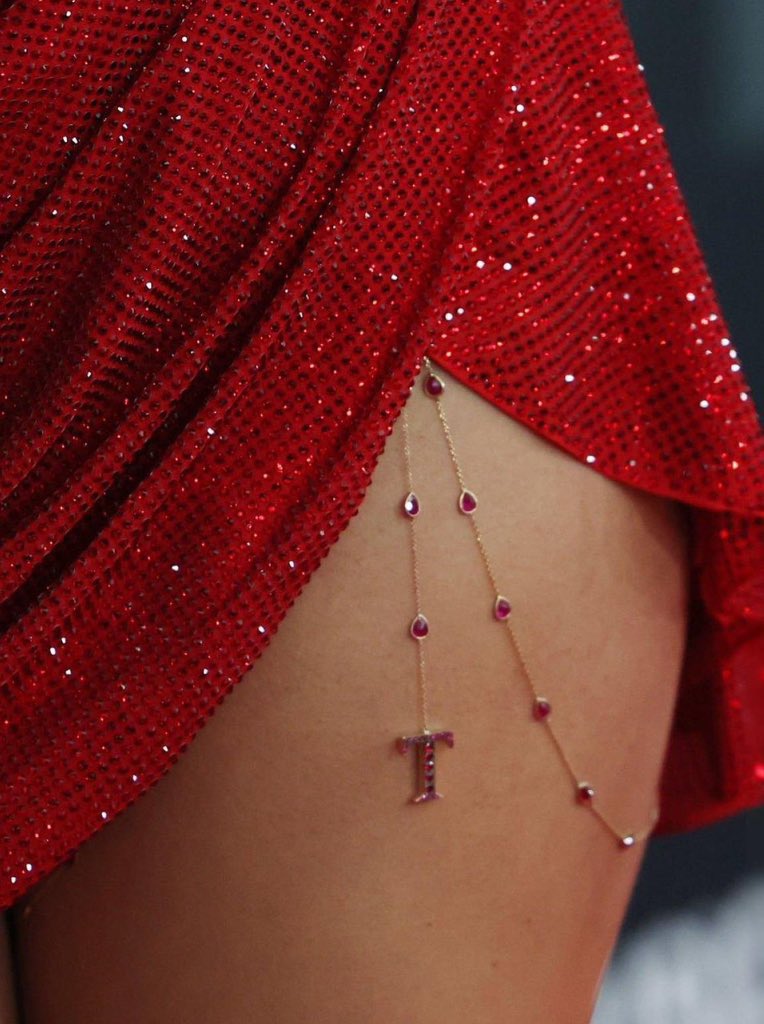 all i know is that the T is cursed and as much as I love it, I never wanna see it again