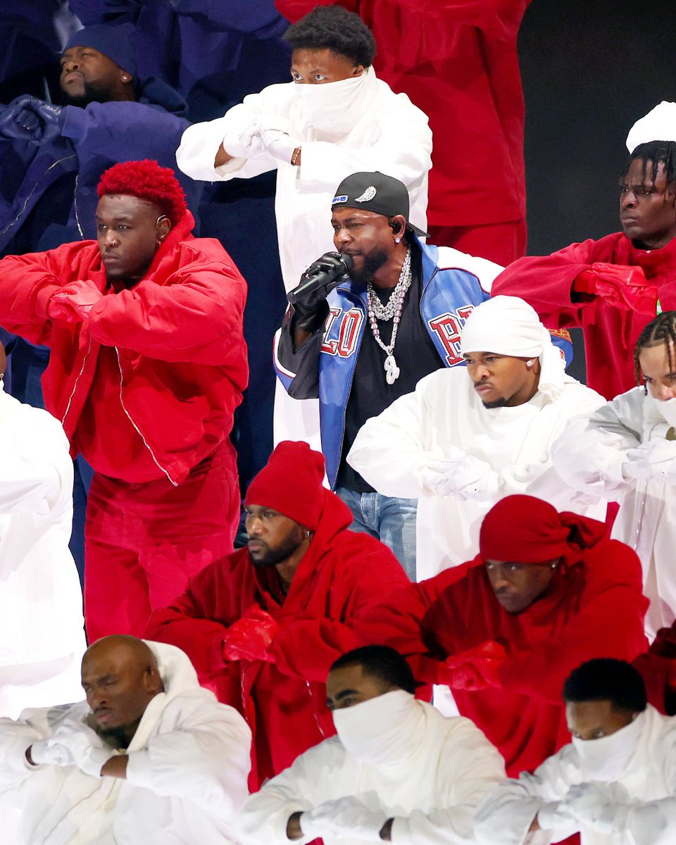 THAT'S A 'RAP': Kendrick Lamar, joined by SZA and Samuel L. Jackson, stuns at Super Bowl LIX halftime show in New Orleans. trib.al/aeYTL01