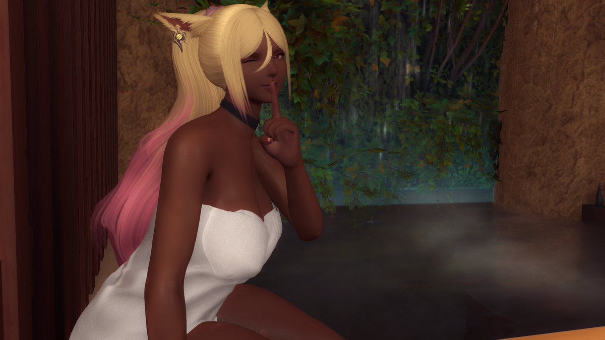 Sneaking into the bath huh... well if you can promise not to make too much noise, I'm sure we can both enjoy ourselves in here~