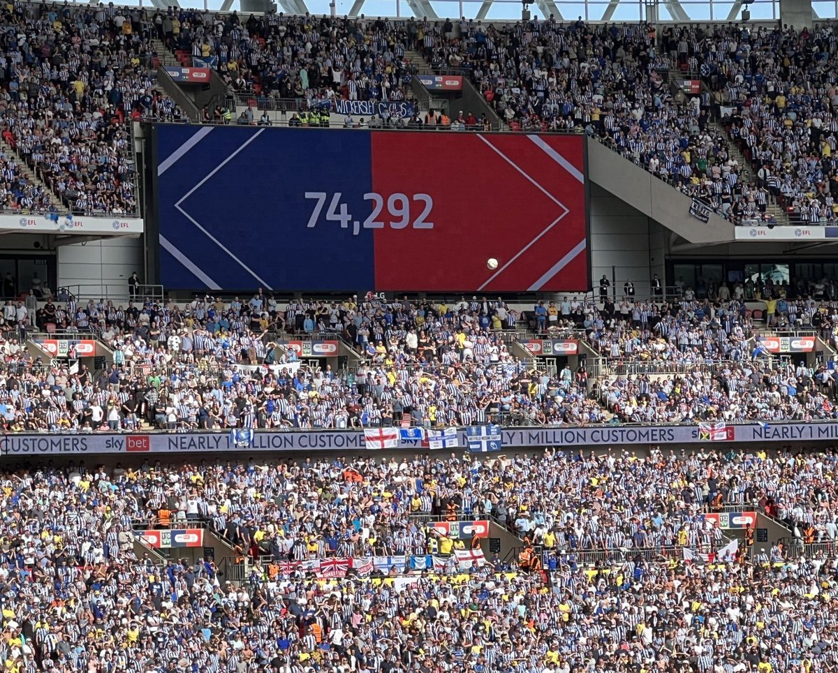 egreenjourno's tweet image. South Yorkshire does it better #swfc #BarnsleyFC