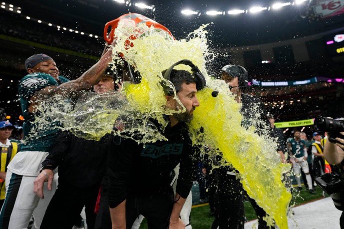 HardNFLpic's tweet photo. Philadelphia Eagles
#FlyEagleFly #SuperBowl https://t.co/rNMy4qAPHQ