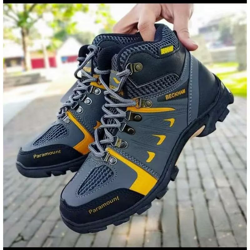 Cek Sepatu Gunung / sepatu gunung pria / sepatu hiking / sepatu gunung wanita / sepatu hiking pria / sepatu hiking wanita dengan harga Rp80.000. Dapatkan di Shopee sekarang! 
s.shopee.co.id/9pPM0oUhHA