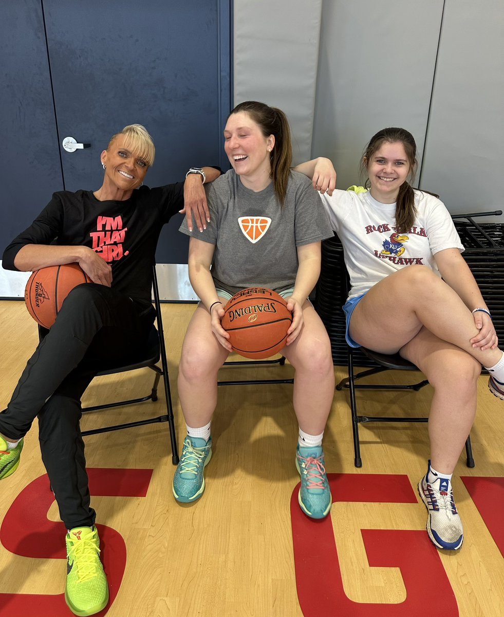 DDI (@doubled1123) on Twitter photo Great morning workout with these studs at St James…
Everyday is a day to get better!! ☀️
<a href="/kallynn_s/">kallynn stroup</a> Great morning workout with these studs at St James…
Everyday is a day to get better!! ☀️
<a href="/kallynn_s/">kallynn stroup</a>