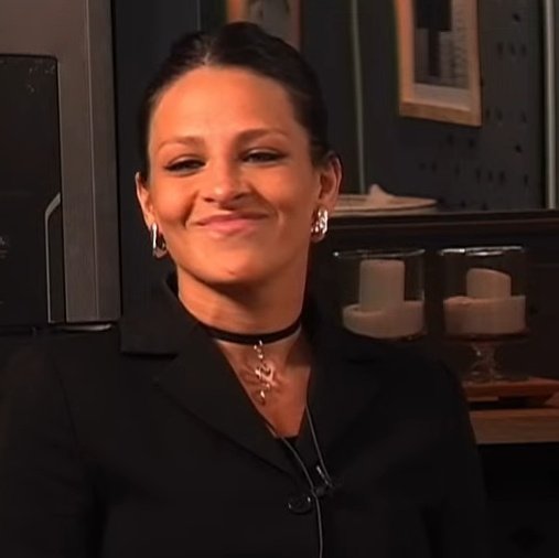 lovexidk9's tweet image. el COMPLETO personaje de gh que es Chiara; hace reír, juega, manipula, seduce, pelea y va de frente, dramatiza, dio amor y recibió desamor, ship lésbico, sirvió venganza y sobre todo SHOW. Para ustedes falsea? Que lo siga haciendo, todo en el juego es válido 
#GranHermano