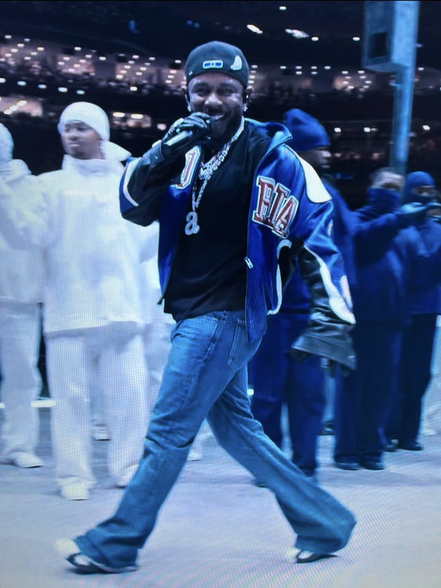 13 Orphans tweet media