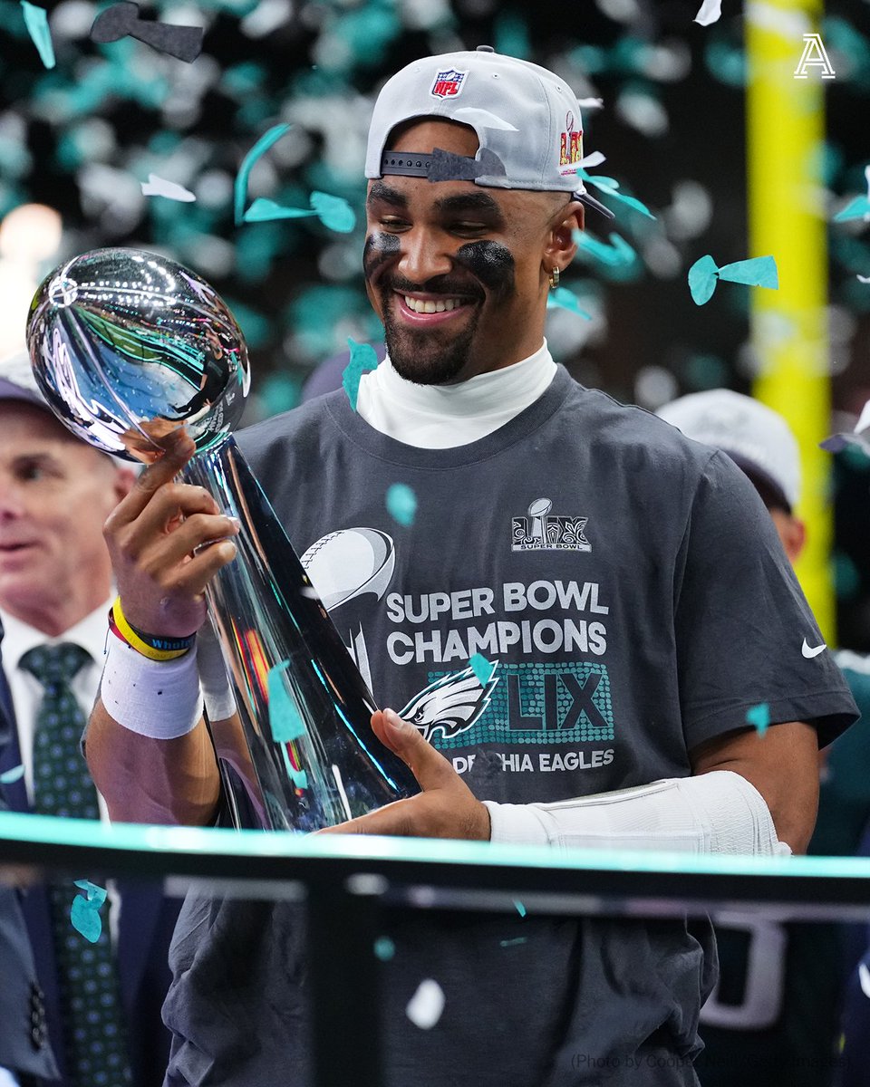 Out of the 36 starting quarterbacks who lost their Super Bowl debuts, only four have gone on to win a Super Bowl after:

◽️️Len Dawson
◽️️Bob Griese
◽️️John Elway
◽️️Jalen Hurts

nytimes.com/athletic/live-…