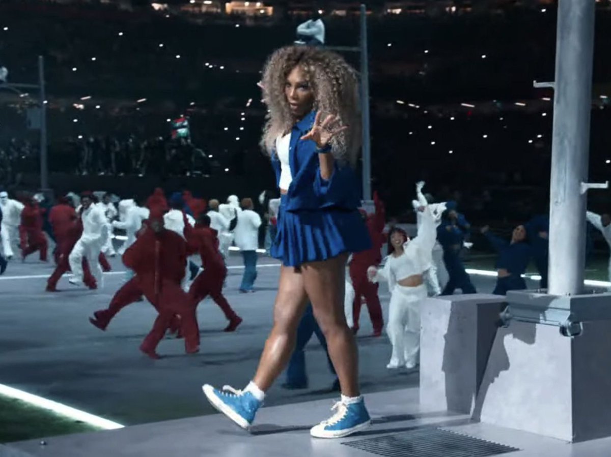 6ixbuzztv's tweet photo. Serena Williams is facing backlash for Crip walking during the Super Bowl 2025 performance, given that her sister was killed by an alleged SouthSide Crip member https://t.co/FNh6tzUKC7