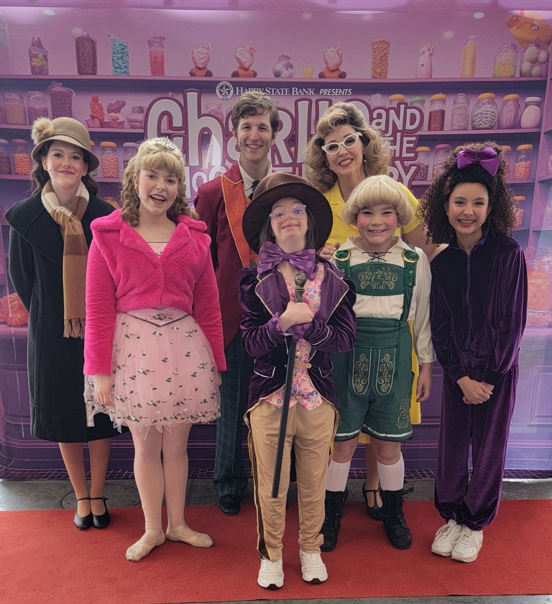 thammond_travis's tweet photo. Emily had an awesome time @CasaManana Charlie and the Chocolate Factory! https://t.co/e2cKV34vAr