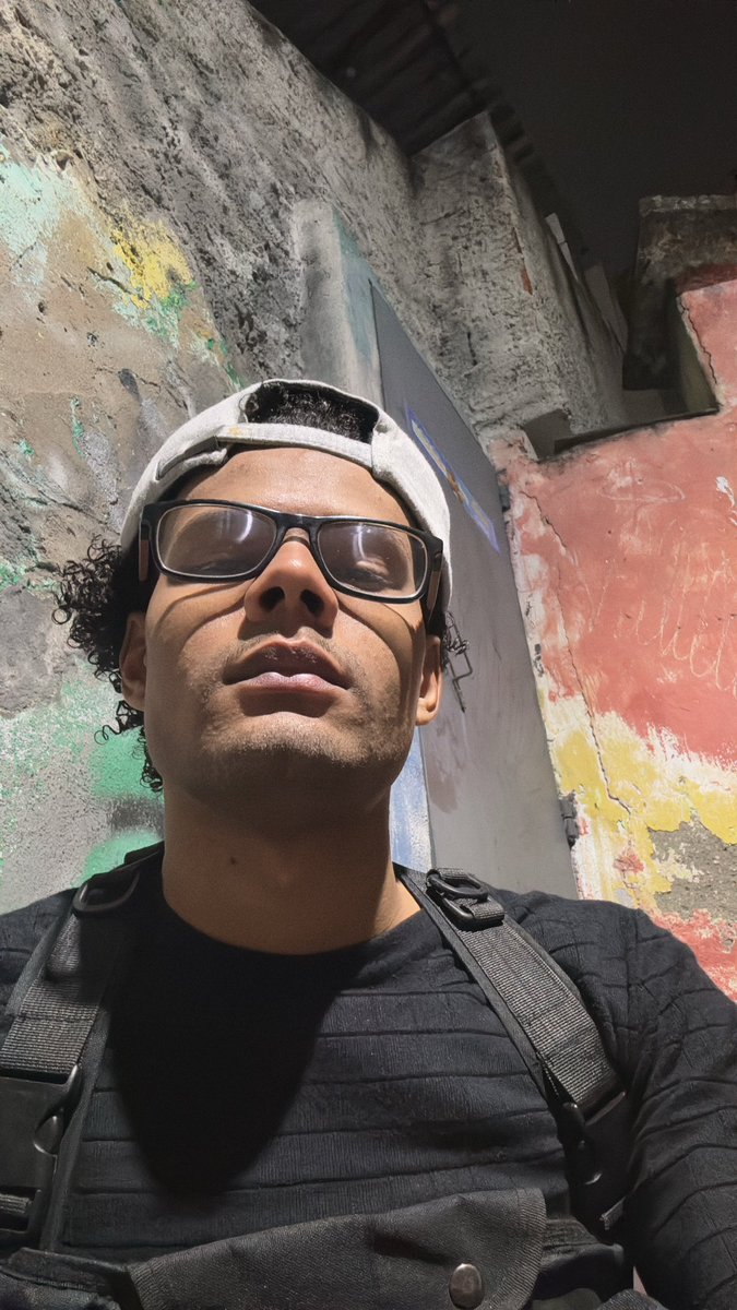 Vivo como se não houvesse o amanhã, eu sei o pq disso e a vida q levo me obriga a ser assim 🤟🏼🤟🏼
