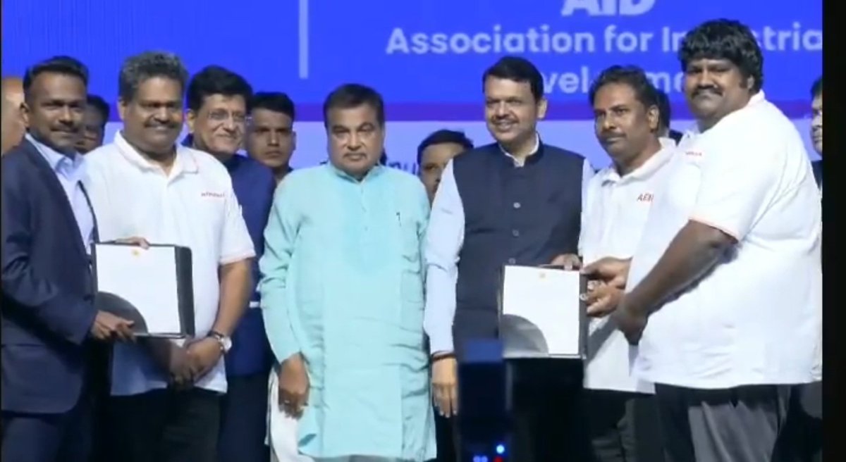 manojgupta1979's tweet photo. AEIM, Polymatech company is investing 10000 cr in Maharashtra to build wafer fabrication facilities having Sapphire, Silicon Carbide and Silicon Wafers. This was declared in the presence of CM Shri Devendra Fadnavis and Shri Nitin Gadkari at Advantage Vidharba 2025 in Nagpur.

#semiconductor 
#Maharashtra 
#Nagpur 
#Electronics 
@Dev_Fadnavis 
@nitin_gadkari 
@CMOMaharashtra