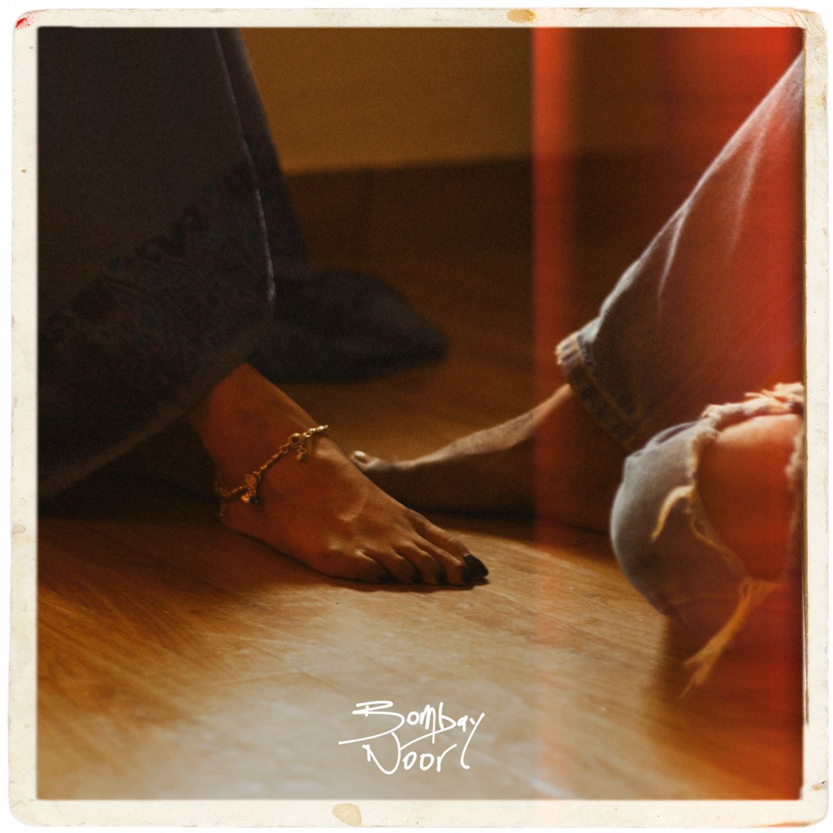 Presenting our very first song of 2025 ‘Jootiyaan’. Show us some love.

open.spotify.com/track/4e78LzJ5…