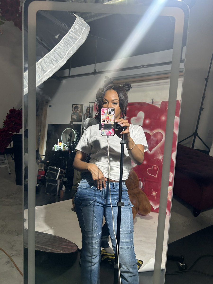 itskedollasign's tweet photo. 💋🩷 https://t.co/la9TOFUdAa