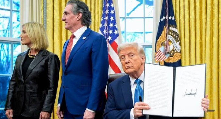 (Investing)"Trump Annuncia Tariffe del 25% su Acciaio e Alluminio: Impatti e Preoccupazioni nel Commercio Internazionale"