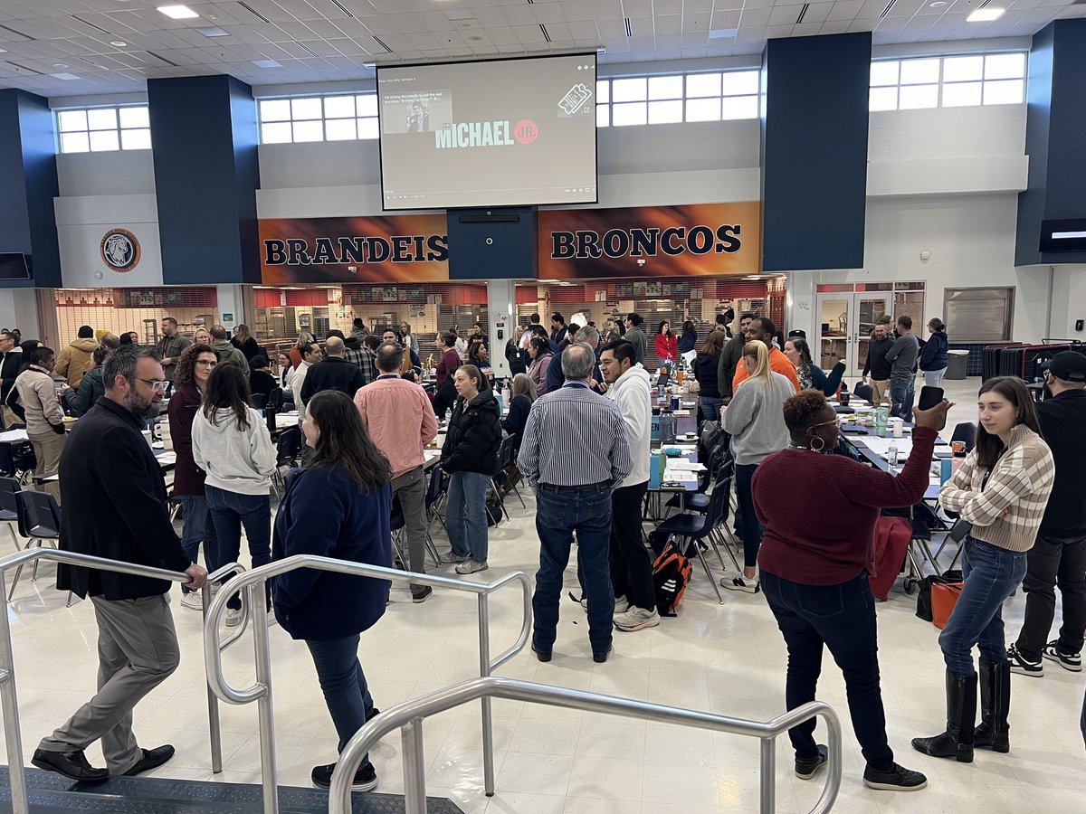 NISDBrandeis's tweet image. We have the privilege of spending the morning with Dr. Brian Greeney of Solution Tree to dive into the work of PLCs. #TheWorkBehindTheWork #AchievingTogether #PLC
@DrGreeney @SolutionTree @danaperry73 @DianaEly1 @JanisMJordan