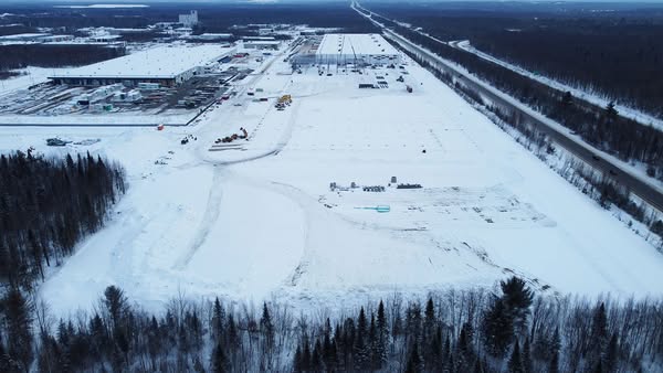 StructureMarlow's tweet image. Le projet 𝗖𝗮𝗻𝗮𝗰 avance à un rythme impressionnant ! Avec plus de 650 000 pi2 au total, c’est un chantier majeur qui mobilise 𝗽𝗹𝘂𝘀 𝗱𝗲 𝟮𝟬 𝗺𝗼𝗻𝘁𝗲𝘂𝗿𝘀 𝗱’𝗮𝗰𝗶𝗲𝗿 𝗲𝗻 𝘀𝗶𝗺𝘂𝗹𝘁𝗮𝗻𝗲́.