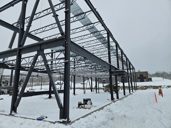 StructureMarlow's tweet image. Travaux en cours : 𝗠𝗲𝗻𝘂𝗶𝘀𝗲𝗿𝗶𝗲 𝗱𝗲 𝗹’𝗘𝘀𝘁𝗿𝗶𝗲 𝗮̀ 𝗠𝗮𝗴𝗼𝗴

𝗡𝗼𝘂𝘃𝗲𝗮𝘂 𝗯𝗮̂𝘁𝗶𝗺𝗲𝗻𝘁 : 𝟮𝟳 𝟱𝟬𝟬 𝗽𝗶²
𝗣𝗼𝗶𝗱𝘀 𝗱𝗲 𝘀𝘁𝗿𝘂𝗰𝘁𝘂𝗿𝗲 : 𝟭𝟬𝟮 𝟬𝟬𝟬 𝗹𝗯𝘀
Un projet d’envergure qui prend forme!